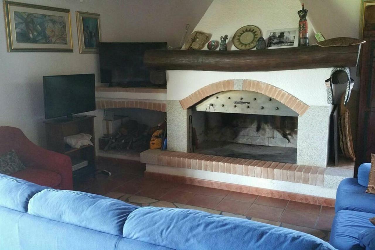 Affittacamere Luti Massama Cameră foto